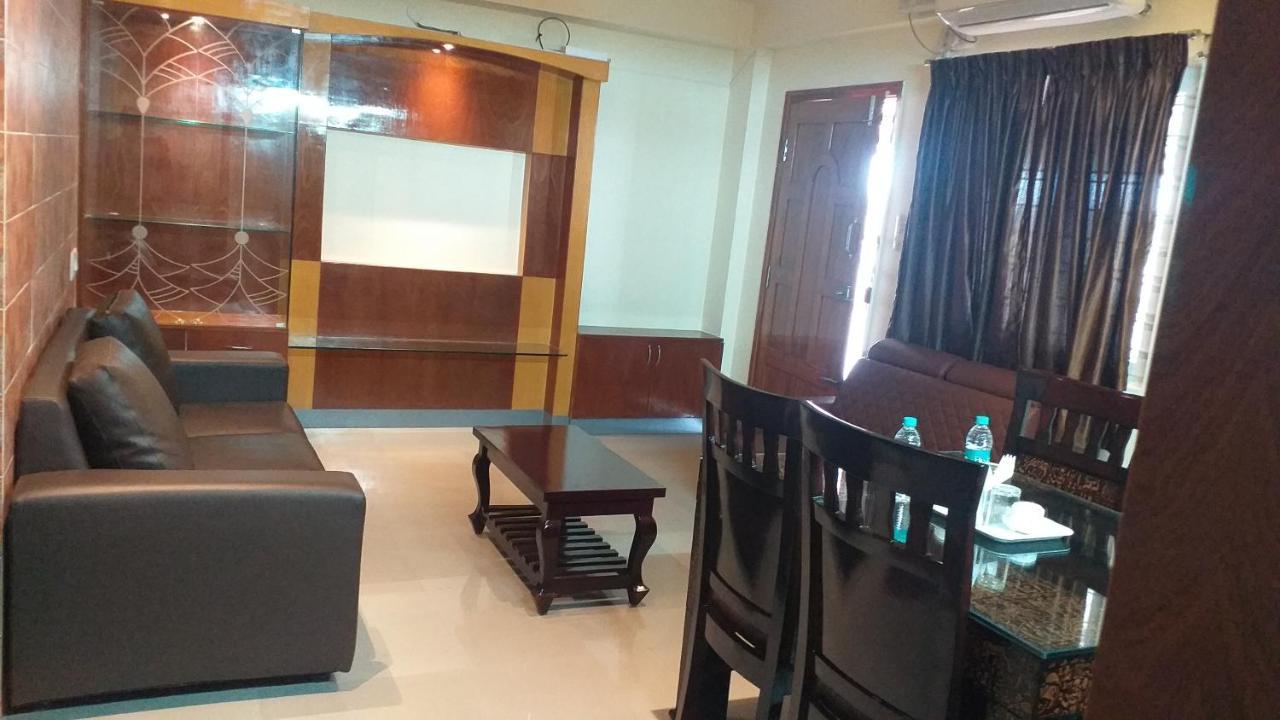 Hotel The Nisarga Grand à Bangalore Extérieur photo