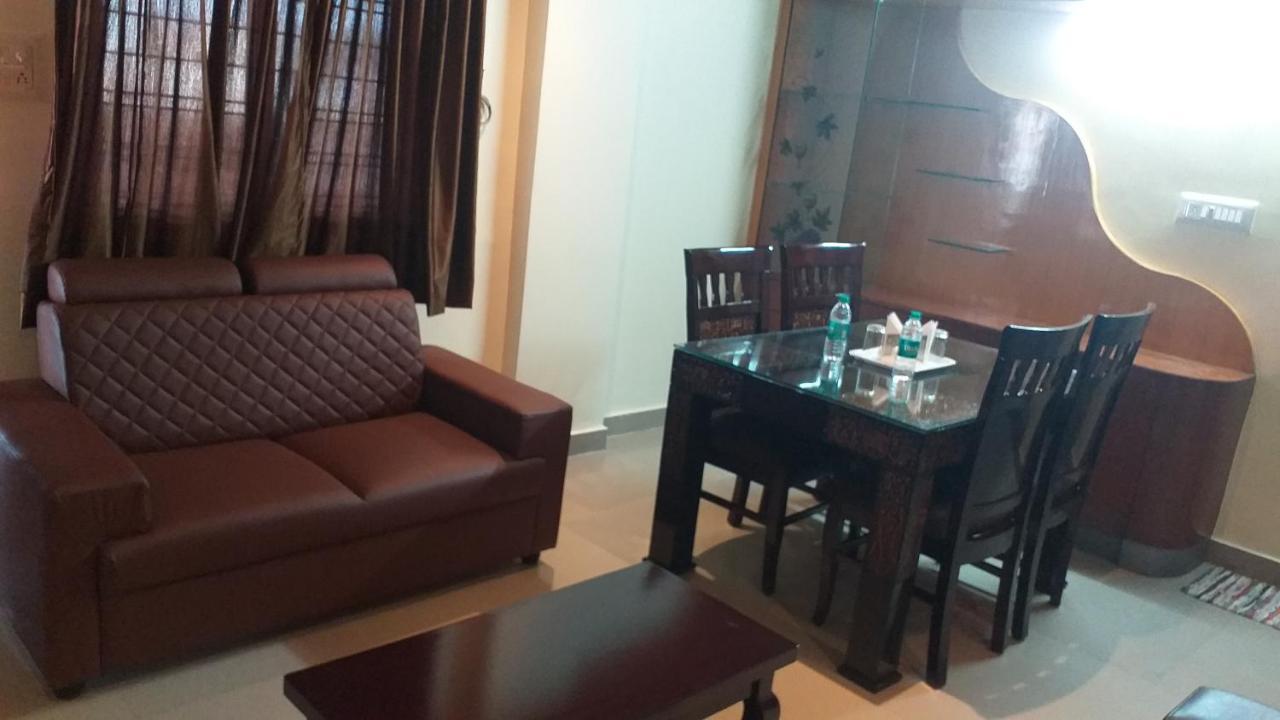 Hotel The Nisarga Grand à Bangalore Extérieur photo
