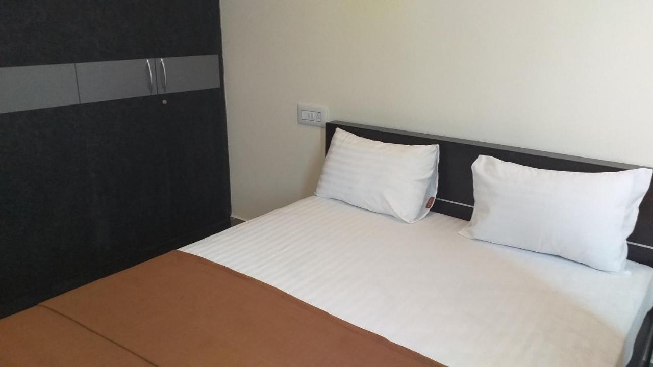 Hotel The Nisarga Grand à Bangalore Extérieur photo